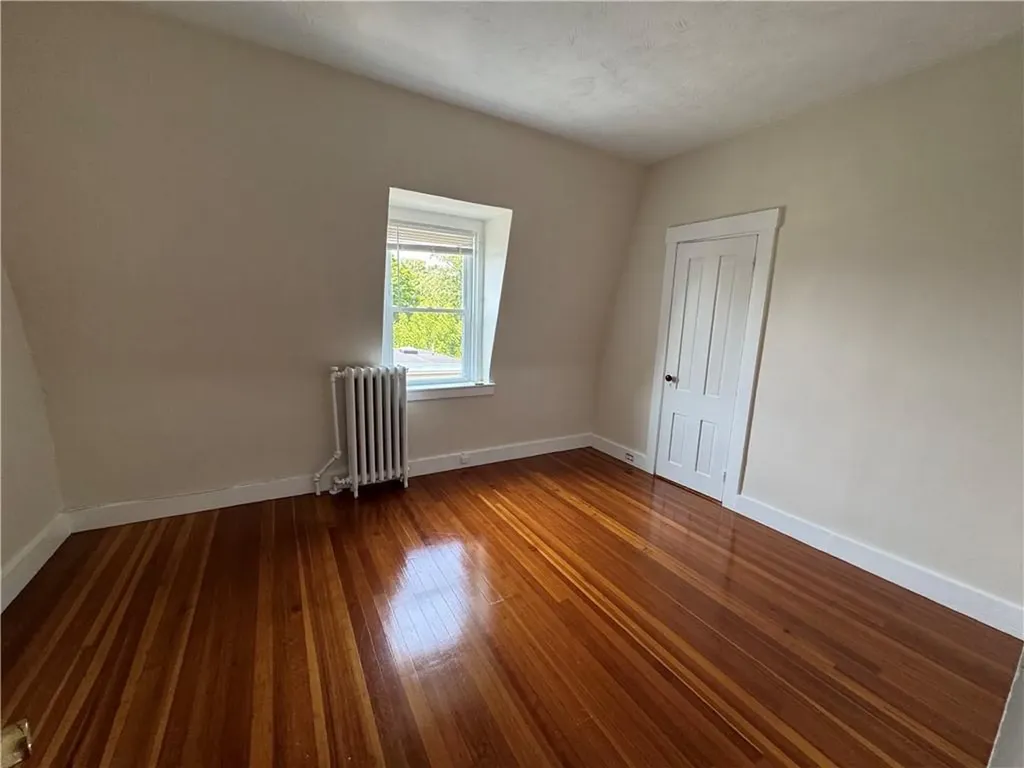 26 Ayrault Street Newport RI 02840