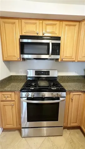 227 Thames Street Bristol RI 02809