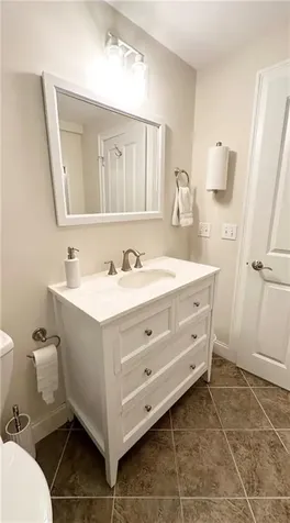 227 Thames Street Bristol RI 02809