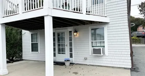 227 Thames Street Bristol RI 02809