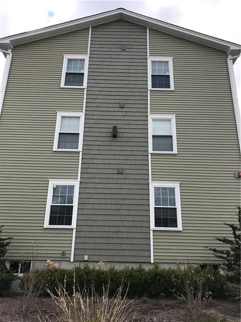 118 Broad Street Cumberland RI 02864