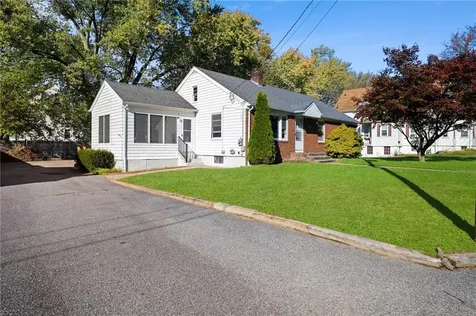 12 Oakland Avenue Johnston RI 02919