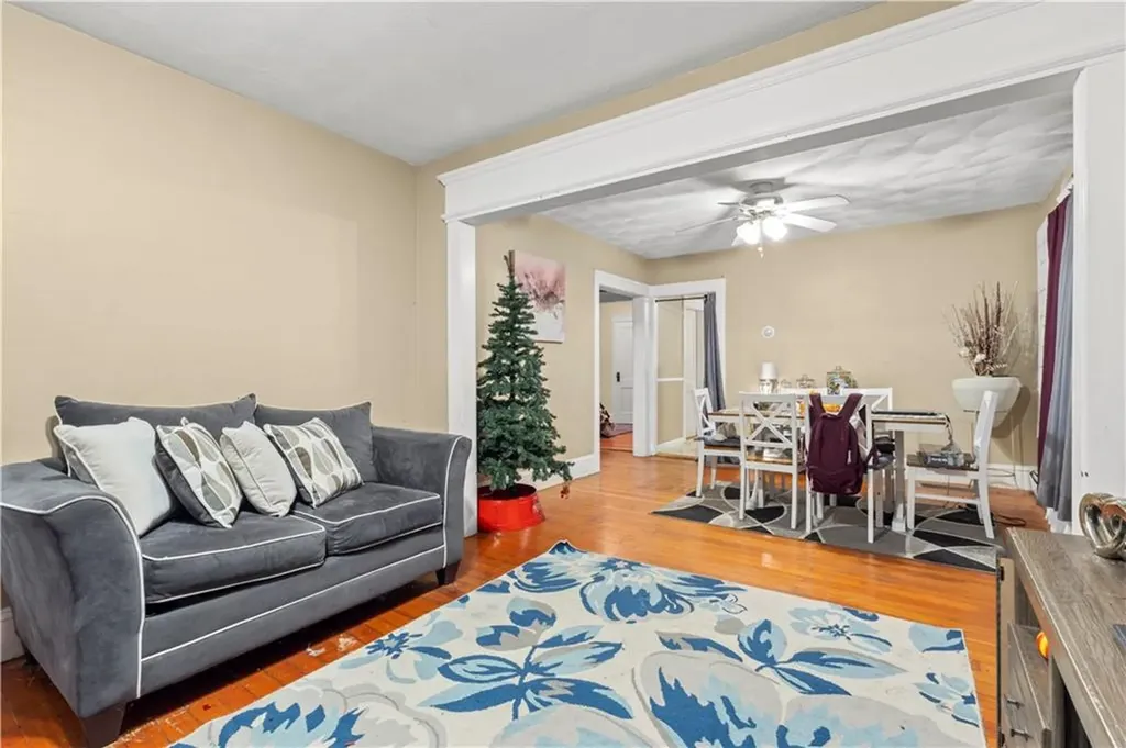 308 310 Pleasant Valley Parkway Providence RI 02908