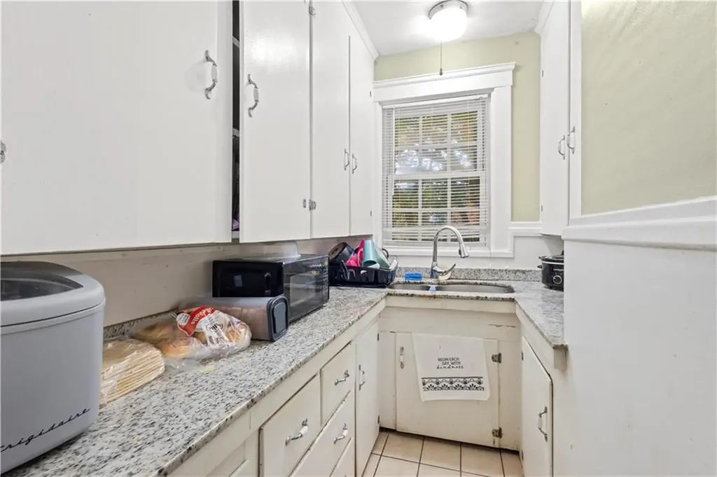 308 310 Pleasant Valley Parkway Providence RI 02908
