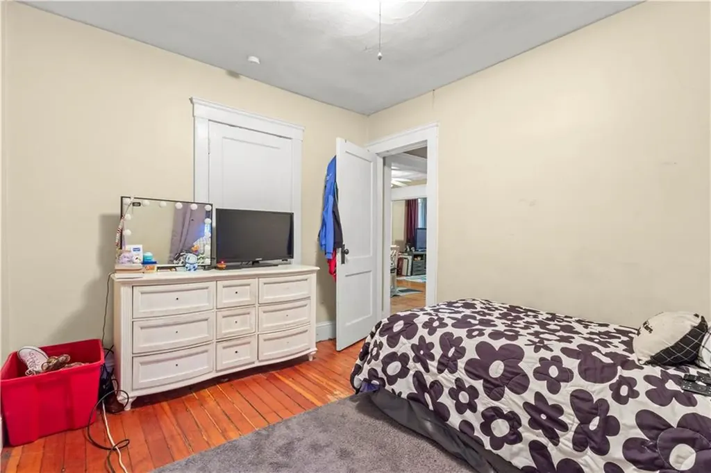 308 310 Pleasant Valley Parkway Providence RI 02908