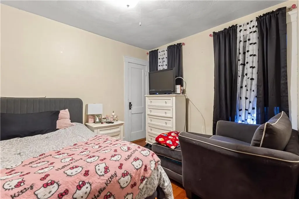 308 310 Pleasant Valley Parkway Providence RI 02908