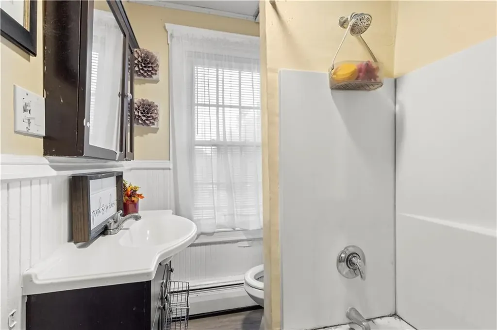 308 310 Pleasant Valley Parkway Providence RI 02908