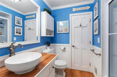 235 Kearns Avenue Tiverton RI 02878