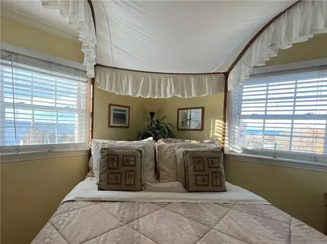 235 Kearns Avenue Tiverton RI 02878