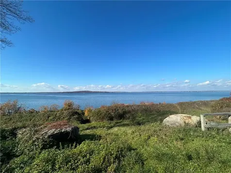 235 Kearns Avenue Tiverton RI 02878