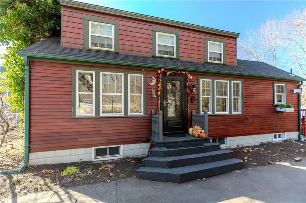 6 Wadsworth Avenue Smithfield RI 02917