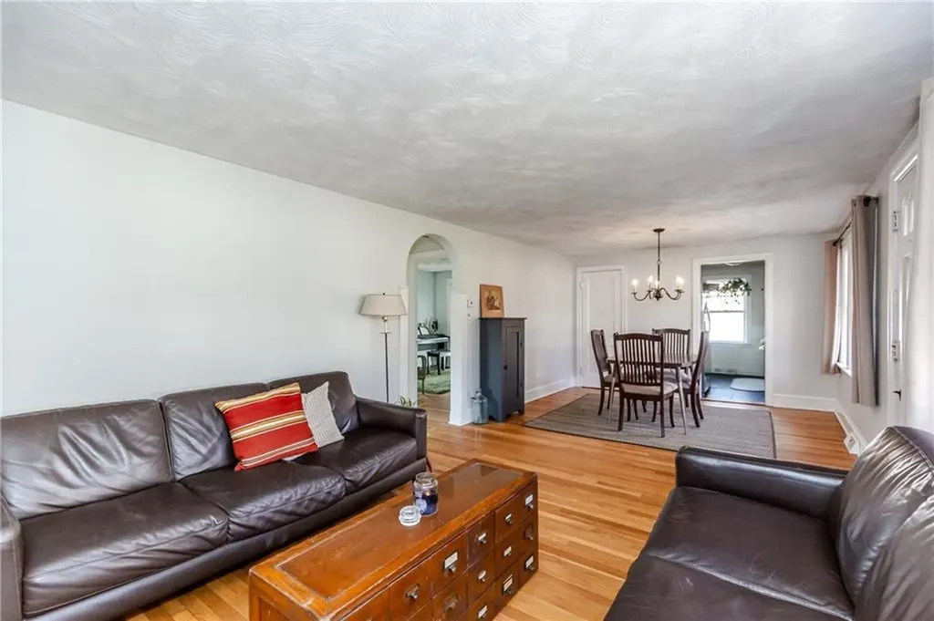 6 Wadsworth Avenue Smithfield RI 02917