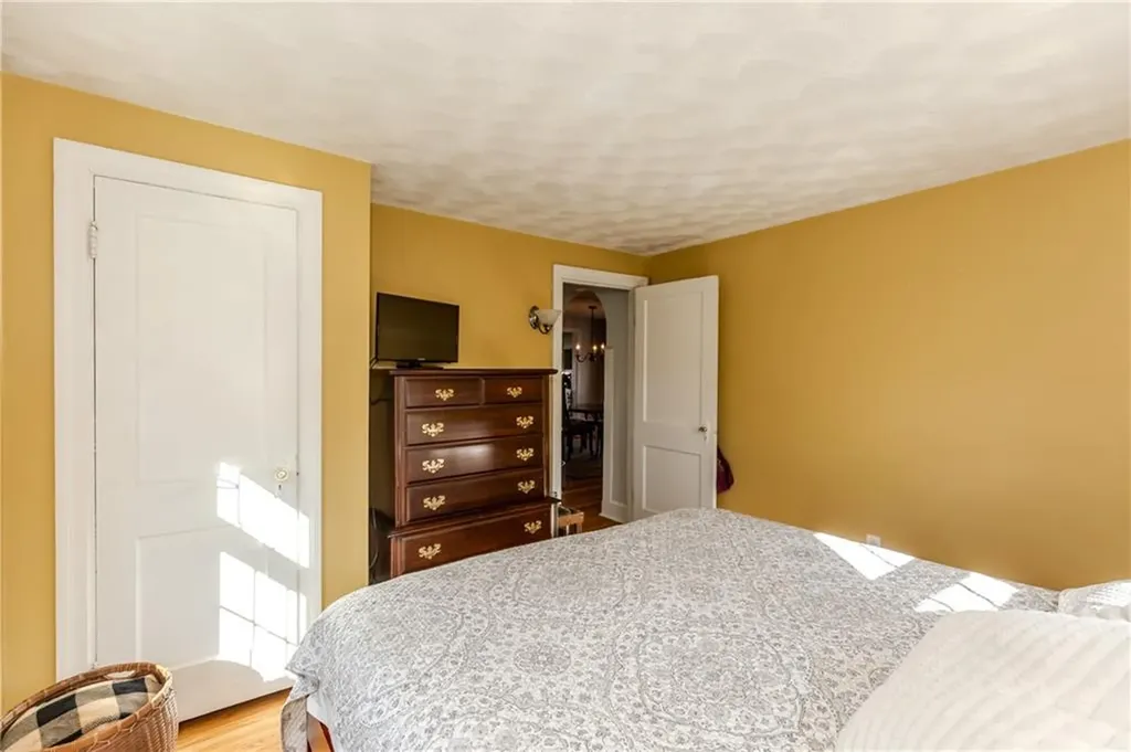 6 Wadsworth Avenue Smithfield RI 02917