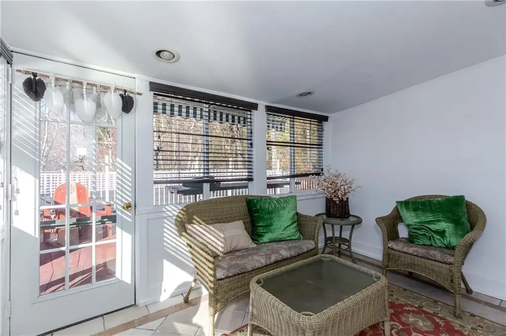 6 Wadsworth Avenue Smithfield RI 02917