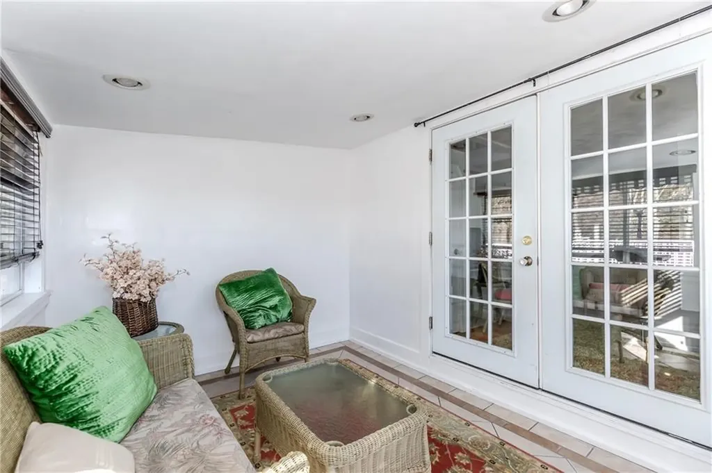 6 Wadsworth Avenue Smithfield RI 02917