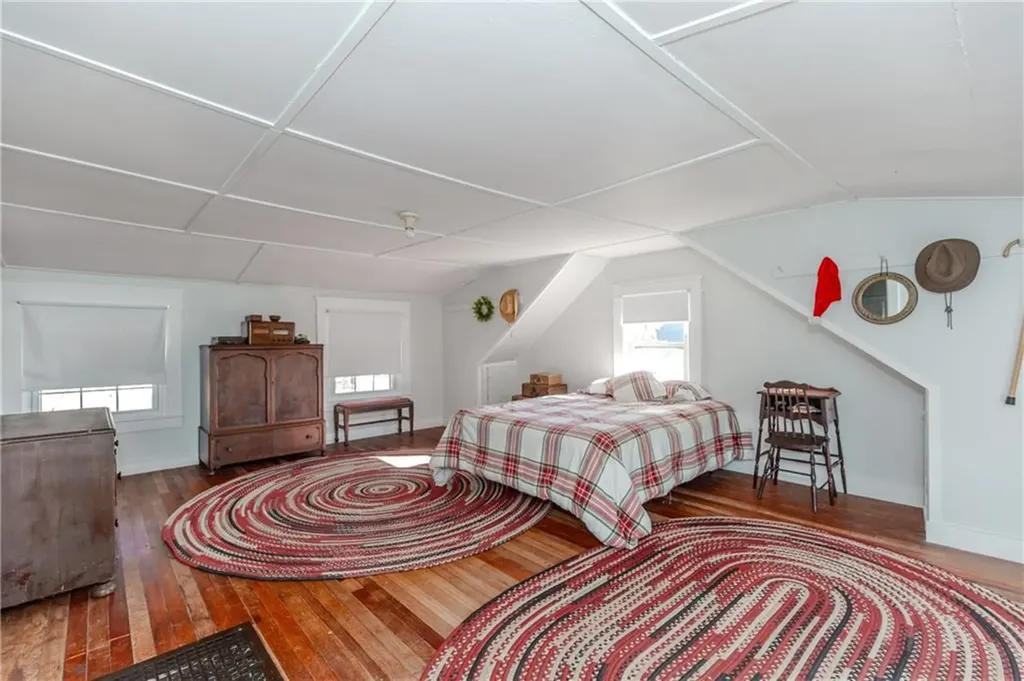 6 Wadsworth Avenue Smithfield RI 02917