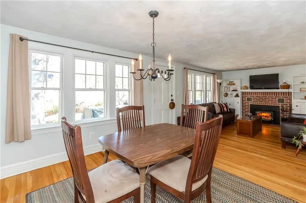 6 Wadsworth Avenue Smithfield RI 02917