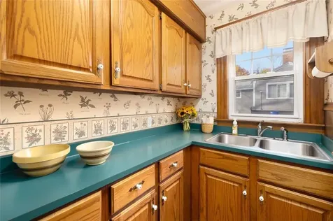 53 Maple Avenue North Smithfield RI 02824