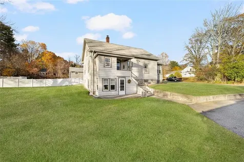 53 Maple Avenue North Smithfield RI 02824