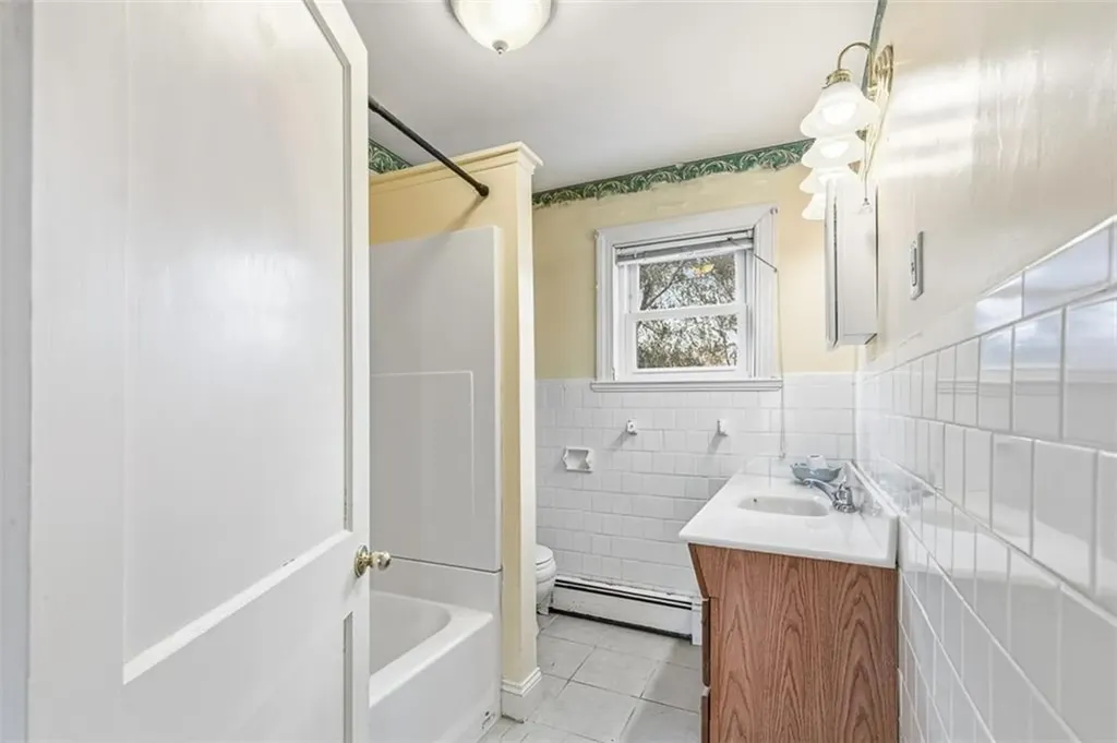 210 Promenade Street Barrington RI 02806