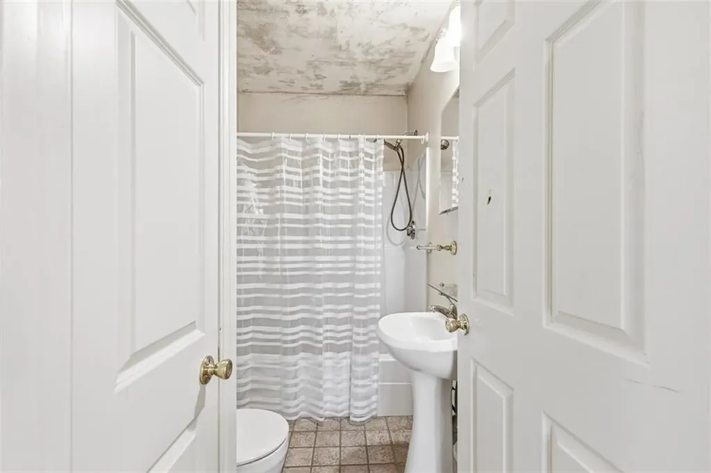 210 Promenade Street Barrington RI 02806
