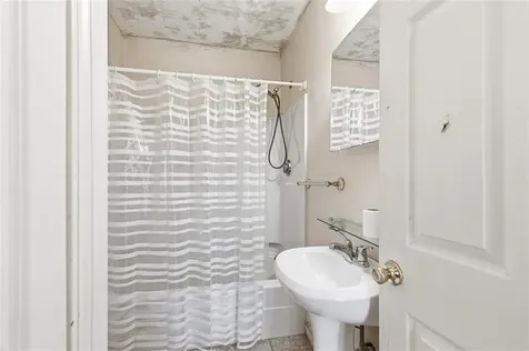 210 Promenade Street Barrington RI 02806