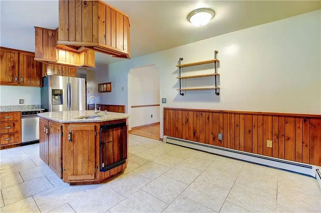 33 Sandy Way Cumberland RI 2864