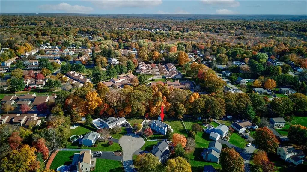 33 Sandy Way Cumberland RI 2864