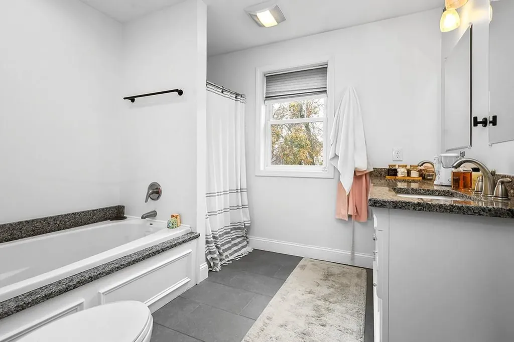 54 Raymond Street East Providence RI 02914