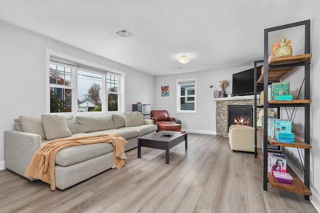 54 Raymond Street East Providence RI 02914