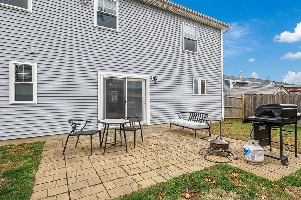 54 Raymond Street East Providence RI 02914