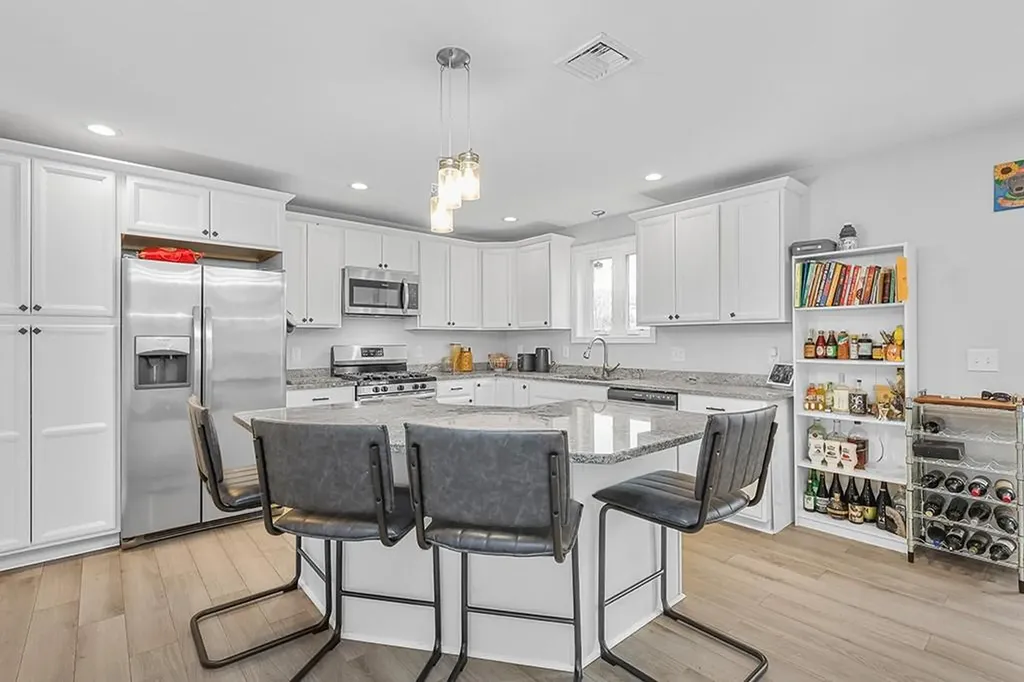 54 Raymond Street East Providence RI 02914