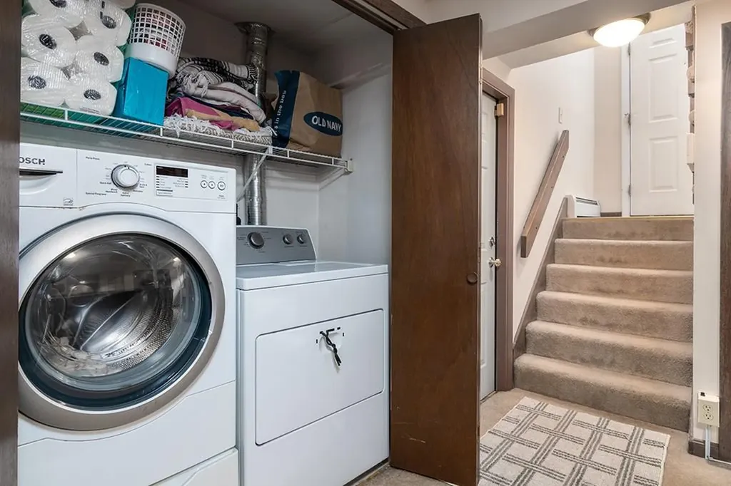 17 Wampum Drive Warwick RI 02886