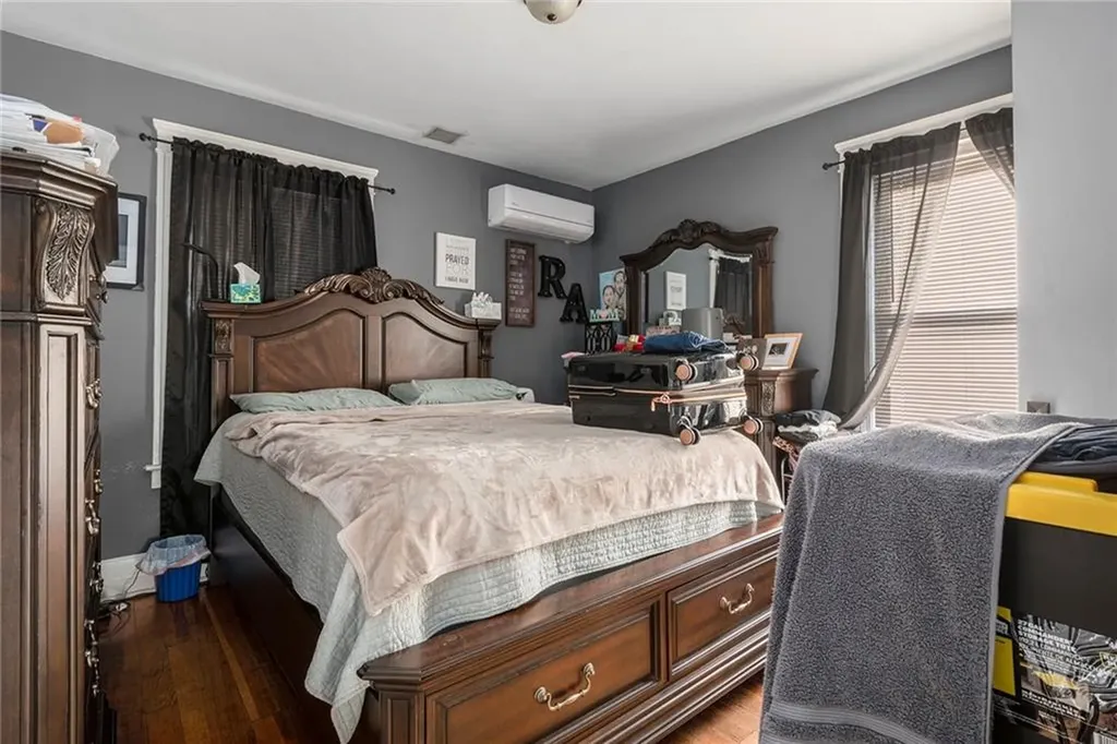 60 Fairlawn Avenue Woonsocket RI 02895
