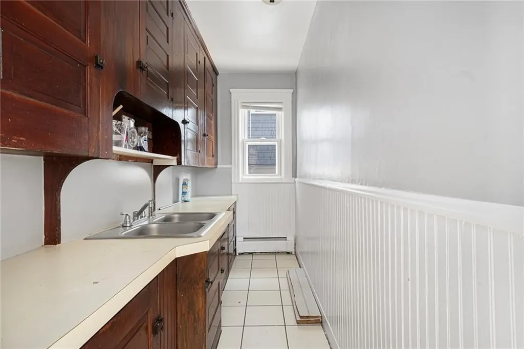 60 Fairlawn Avenue Woonsocket RI 02895