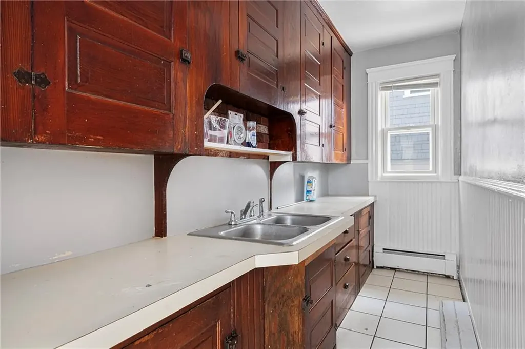 60 Fairlawn Avenue Woonsocket RI 02895