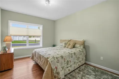 46 Lilyana Way Cranston RI 02920