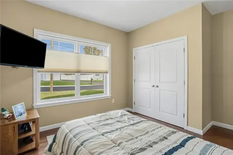 46 Lilyana Way Cranston RI 02920