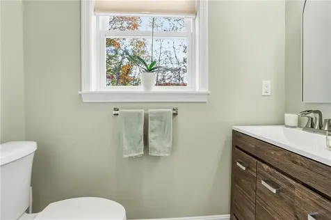 46 Lilyana Way Cranston RI 02920