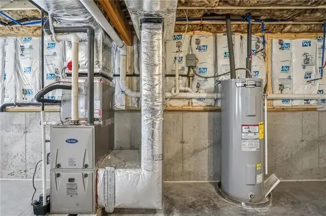 46 Lilyana Way Cranston RI 02920