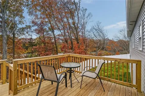 46 Lilyana Way Cranston RI 02920