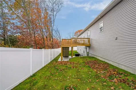 46 Lilyana Way Cranston RI 02920