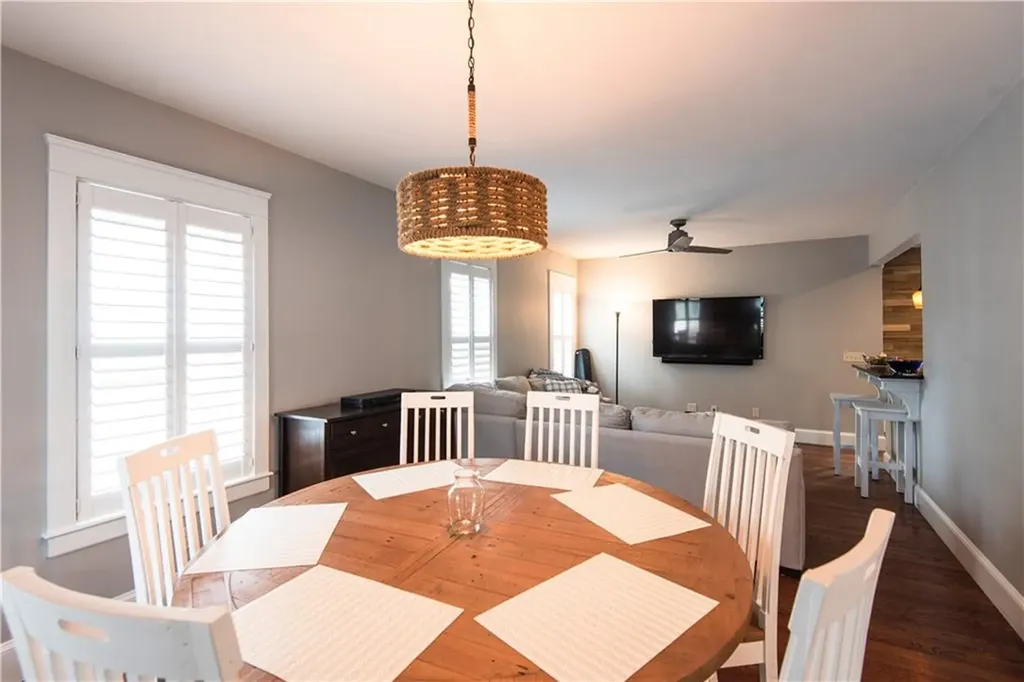 32 Hammond Street Newport RI 02840