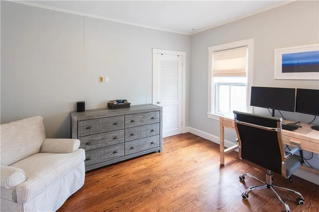 32 Hammond Street Newport RI 02840
