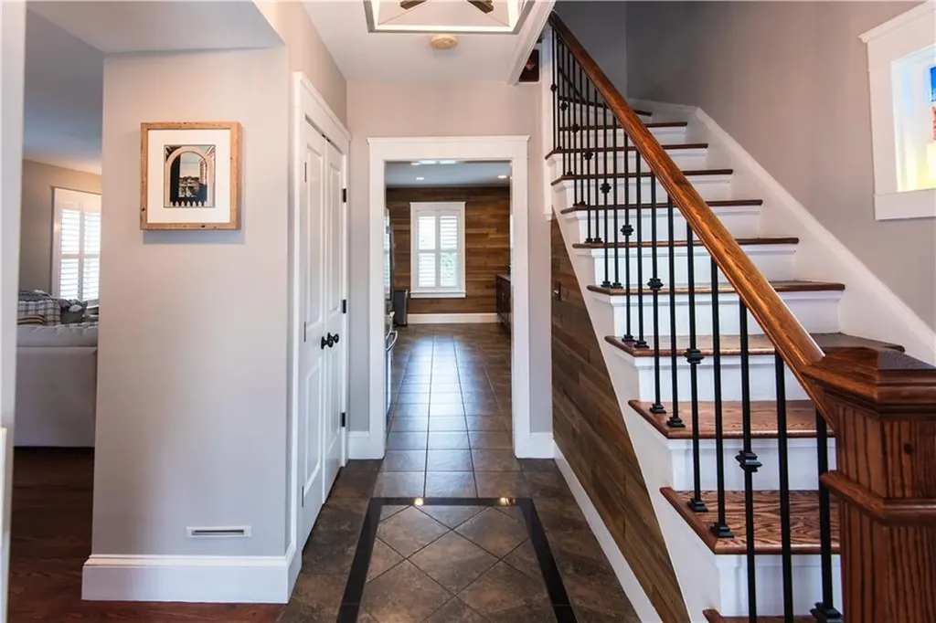 32 Hammond Street Newport RI 02840
