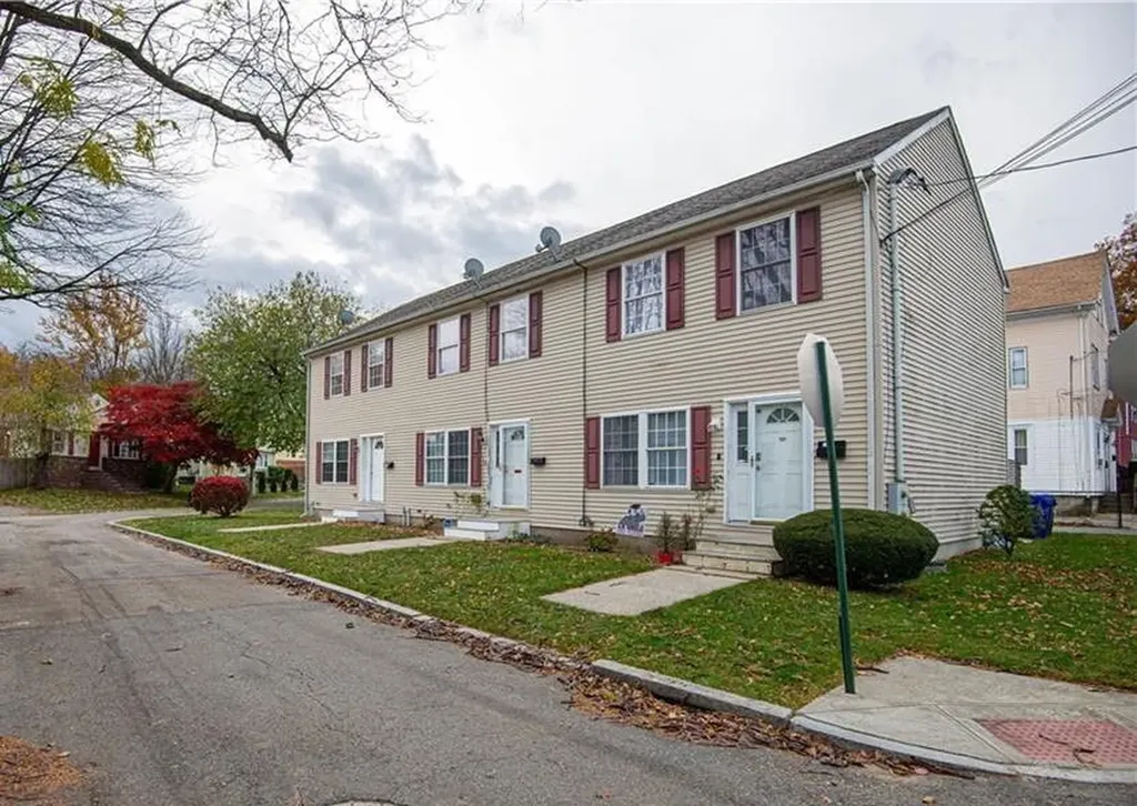 11 Newcomb Street Providence RI 02908