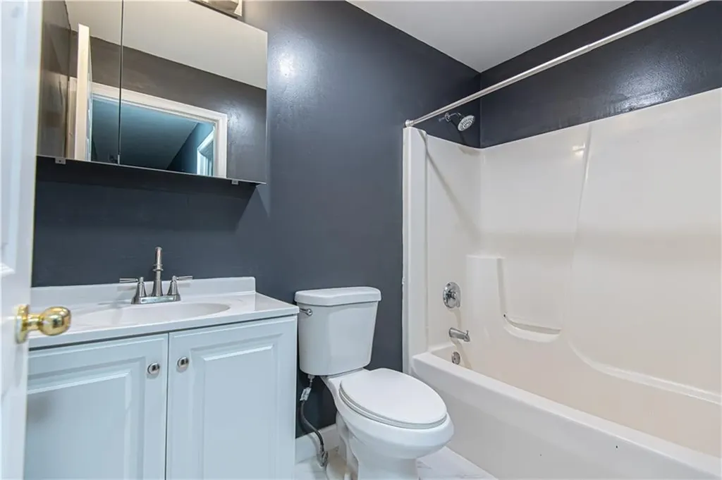 11 Newcomb Street Providence RI 02908