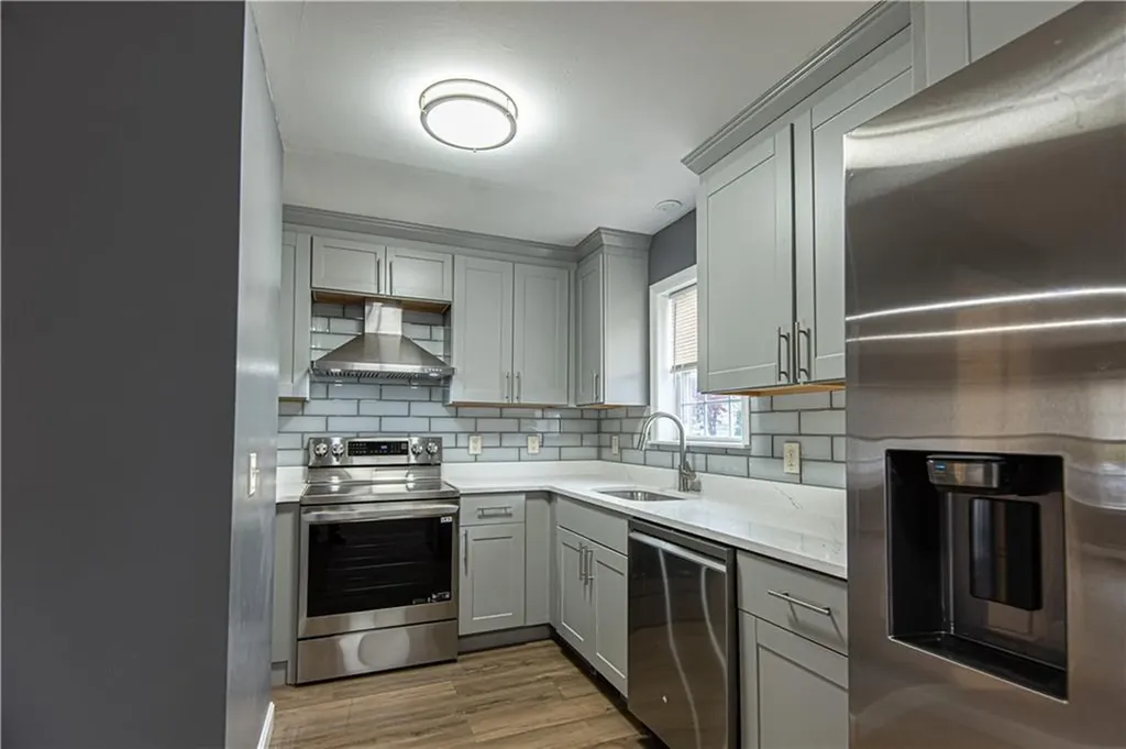 11 Newcomb Street Providence RI 02908