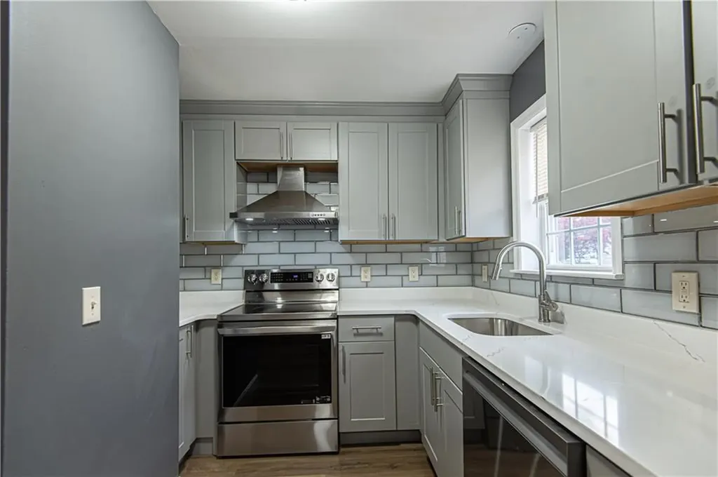 11 Newcomb Street Providence RI 02908