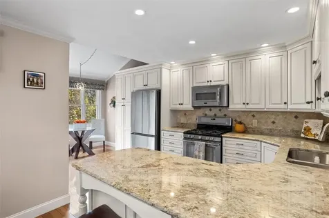 112 Turnessa Drive North Providence RI 02904